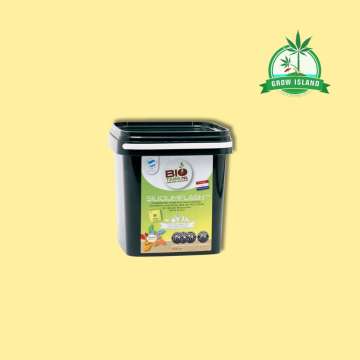 Bio Tabs Silicium Flash in green plastic bucket with yellow background and green Grow island logo in the upper right corner